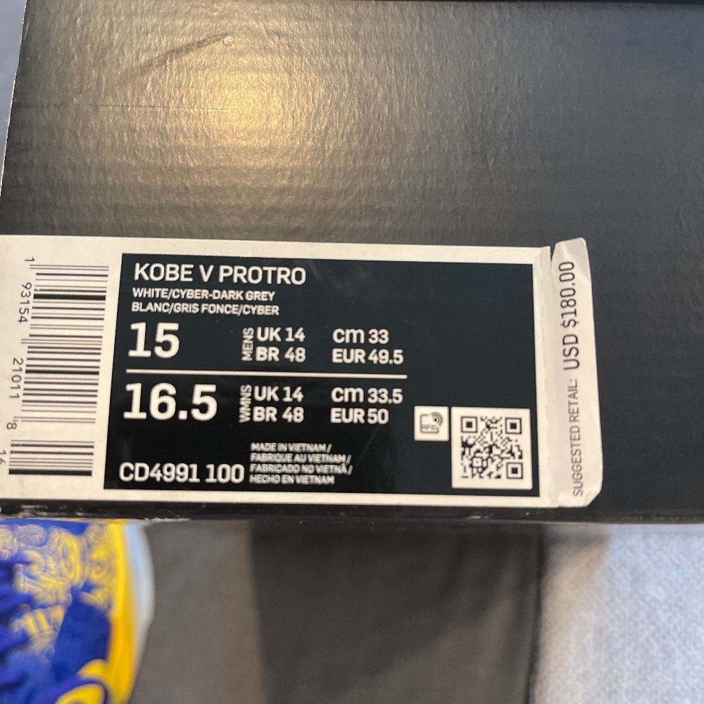 Kobe V Protro men's sneakers